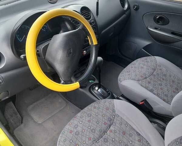 Желтый Дэу Матиз, объемом двигателя 0.8 л и пробегом 117 тыс. км за 1850 $, фото 12 на Automoto.ua