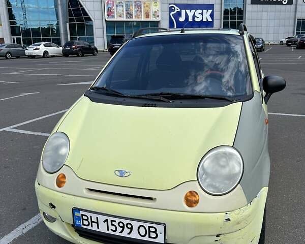 Желтый Дэу Матиз, объемом двигателя 0.8 л и пробегом 268 тыс. км за 1300 $, фото 2 на Automoto.ua