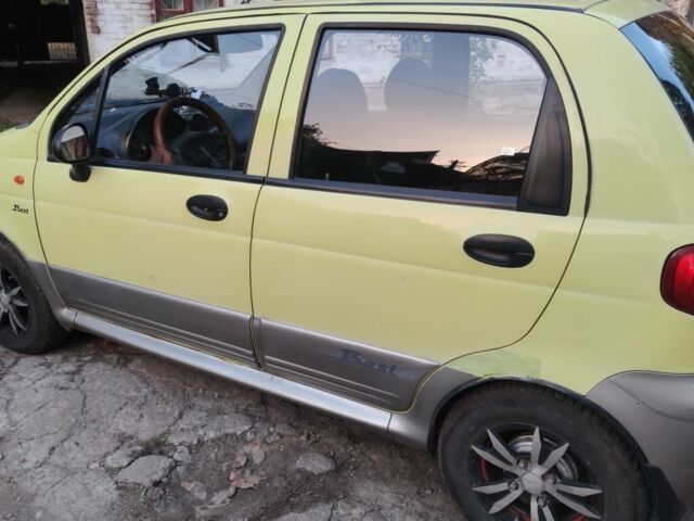 Желтый Дэу Матиз, объемом двигателя 0 л и пробегом 1 тыс. км за 2700 $, фото 2 на Automoto.ua