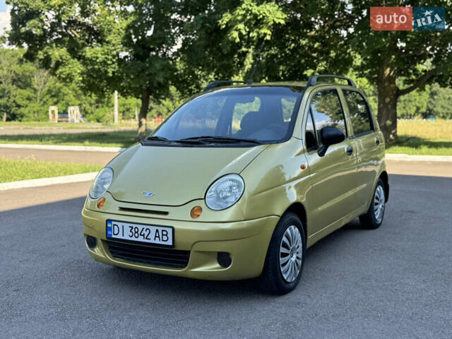 Желтый Дэу Матиз, объемом двигателя 0.8 л и пробегом 112 тыс. км за 2499 $, фото 1 на Automoto.ua