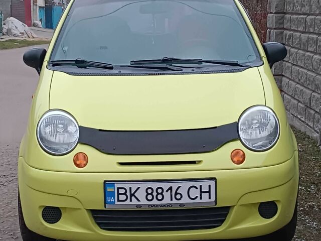 Желтый Дэу Матиз, объемом двигателя 0.8 л и пробегом 85 тыс. км за 2800 $, фото 3 на Automoto.ua