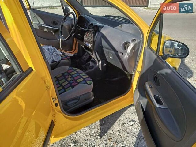 Жовтий Деу Матіз, об'ємом двигуна 1 л та пробігом 169 тис. км за 2300 $, фото 10 на Automoto.ua