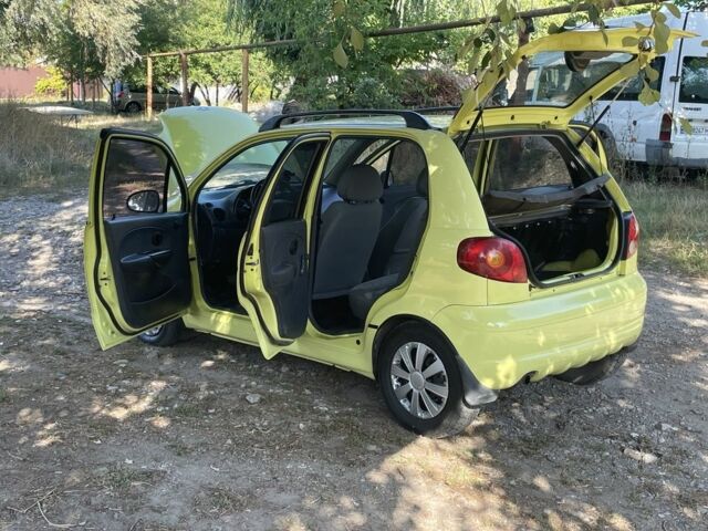 Желтый Дэу Матиз, объемом двигателя 0.8 л и пробегом 149 тыс. км за 3100 $, фото 4 на Automoto.ua