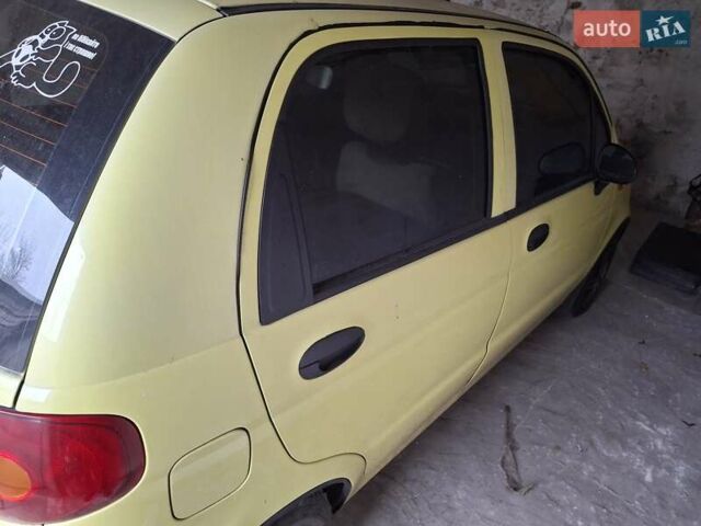 Жовтий Деу Матіз, об'ємом двигуна 0.8 л та пробігом 90 тис. км за 3200 $, фото 4 на Automoto.ua