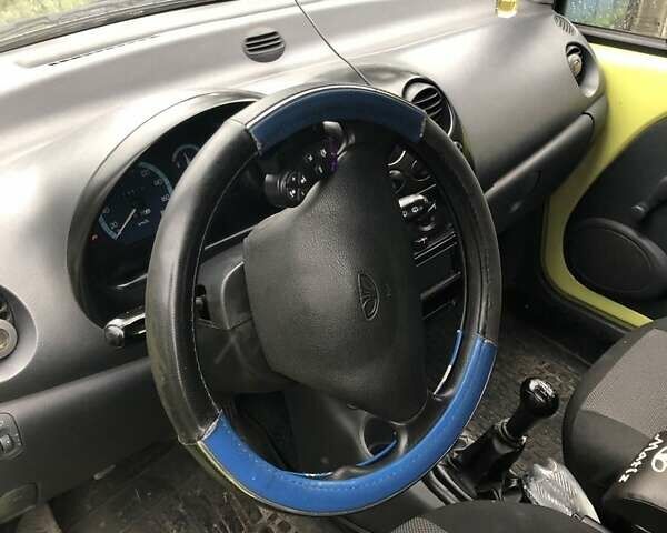 Дэу Матиз 2007 в Кременчуге на Automoto.ua Желтый Дэу Матиз, объемом двигателя 0.8 л и пробегом 114 тыс. км за 2200 $, фото 1 на Automoto.ua