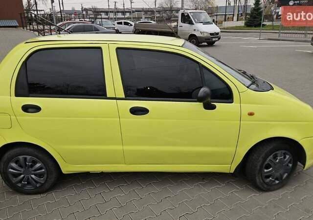 Желтый Дэу Матиз, объемом двигателя 0.8 л и пробегом 132 тыс. км за 2750 $, фото 5 на Automoto.ua