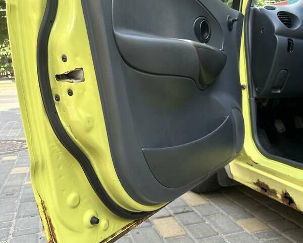 Желтый Дэу Матиз, объемом двигателя 0.8 л и пробегом 268 тыс. км за 1300 $, фото 12 на Automoto.ua