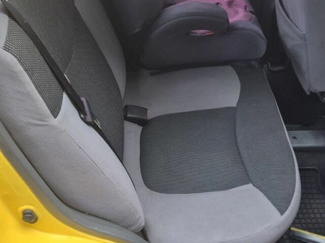 Жовтий Деу Матіз, об'ємом двигуна 0.8 л та пробігом 156 тис. км за 2750 $, фото 6 на Automoto.ua