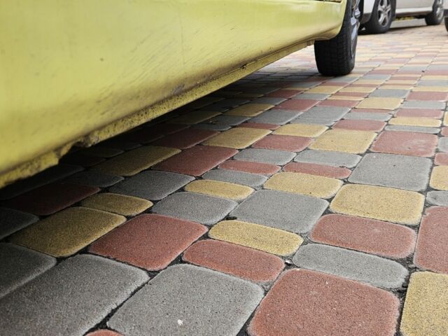 Желтый Дэу Матиз, объемом двигателя 0.8 л и пробегом 130 тыс. км за 2400 $, фото 5 на Automoto.ua