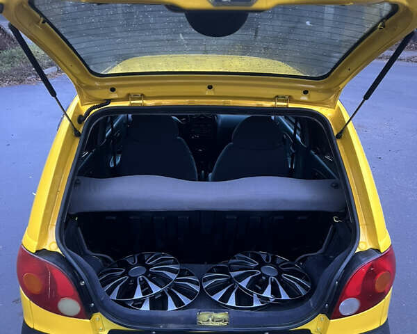 Желтый Дэу Матиз, объемом двигателя 0.8 л и пробегом 93 тыс. км за 2999 $, фото 15 на Automoto.ua