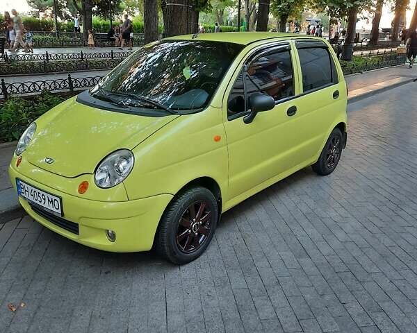 Деу Матіз 2007 у Одесі на Automoto.ua Жовтий Деу Матіз, об'ємом двигуна 0.8 л та пробігом 109 тис. км за 4000 $, фото 1 на Automoto.ua