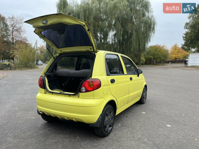 Желтый Дэу Матиз, объемом двигателя 0.8 л и пробегом 120 тыс. км за 2400 $, фото 12 на Automoto.ua