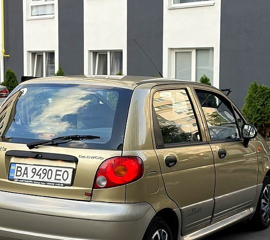 Желтый Дэу Матиз, объемом двигателя 1 л и пробегом 51 тыс. км за 2800 $, фото 4 на Automoto.ua