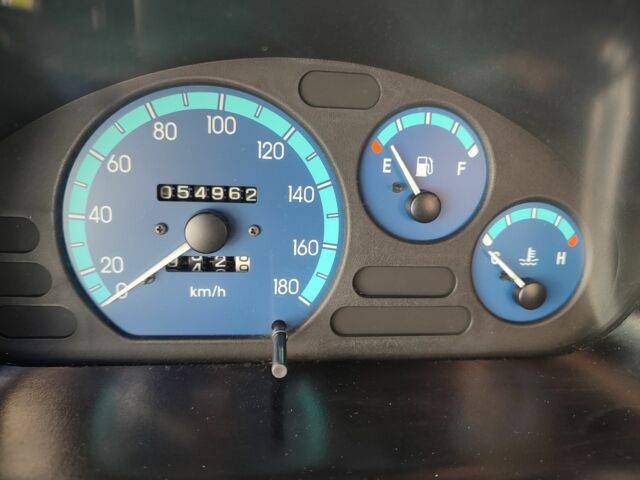 Желтый Дэу Матиз, объемом двигателя 0.8 л и пробегом 54 тыс. км за 2800 $, фото 5 на Automoto.ua