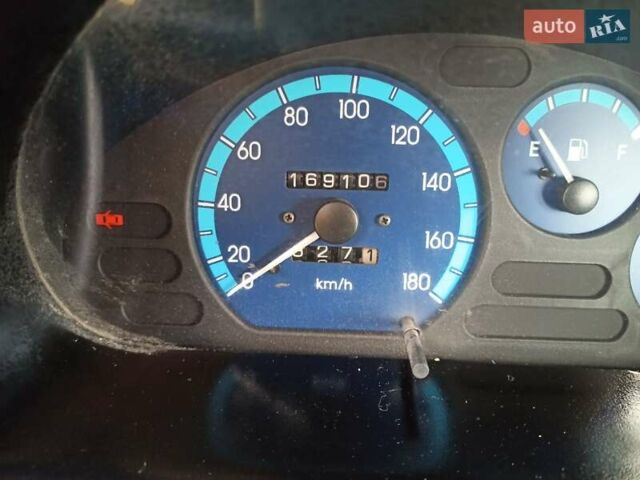 Жовтий Деу Матіз, об'ємом двигуна 1 л та пробігом 169 тис. км за 2300 $, фото 13 на Automoto.ua