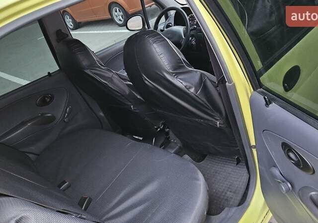 Жовтий Деу Матіз, об'ємом двигуна 0.8 л та пробігом 135 тис. км за 2750 $, фото 3 на Automoto.ua