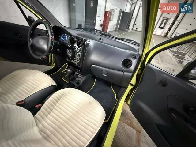 Жовтий Деу Матіз, об'ємом двигуна 0.8 л та пробігом 104 тис. км за 3700 $, фото 8 на Automoto.ua