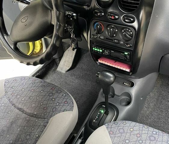 Жовтий Деу Матіз, об'ємом двигуна 0.8 л та пробігом 90 тис. км за 3100 $, фото 12 на Automoto.ua