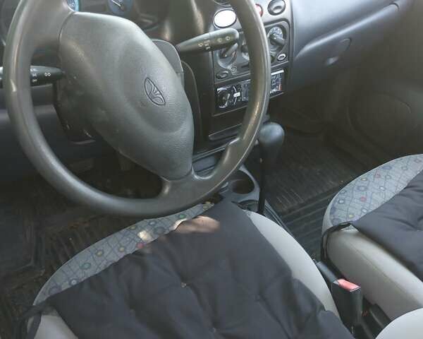 Желтый Дэу Матиз, объемом двигателя 0.8 л и пробегом 150 тыс. км за 2400 $, фото 3 на Automoto.ua
