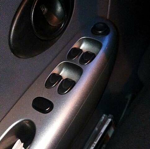 Желтый Дэу Матиз, объемом двигателя 1 л и пробегом 129 тыс. км за 2500 $, фото 3 на Automoto.ua