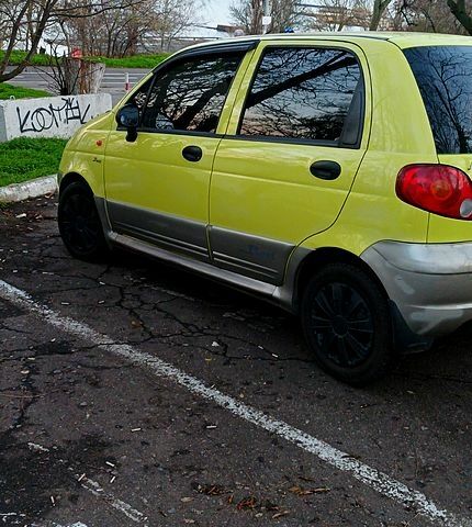 Желтый Дэу Матиз, объемом двигателя 1 л и пробегом 129 тыс. км за 2500 $, фото 8 на Automoto.ua