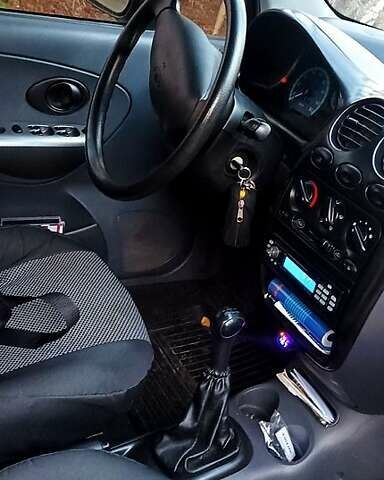 Желтый Дэу Матиз, объемом двигателя 1 л и пробегом 129 тыс. км за 2500 $, фото 6 на Automoto.ua