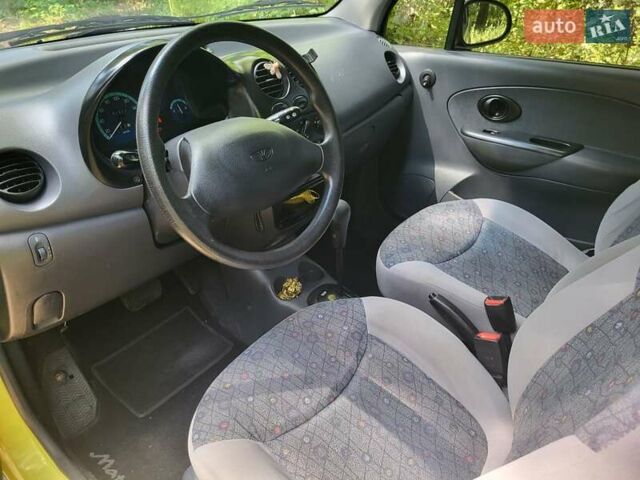 Жовтий Деу Матіз, об'ємом двигуна 0.8 л та пробігом 94 тис. км за 2200 $, фото 5 на Automoto.ua