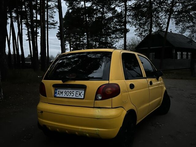 Желтый Дэу Матиз, объемом двигателя 0.8 л и пробегом 150 тыс. км за 1500 $, фото 1 на Automoto.ua