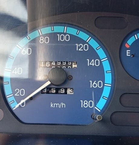 Желтый Дэу Матиз, объемом двигателя 0.8 л и пробегом 165 тыс. км за 2300 $, фото 1 на Automoto.ua