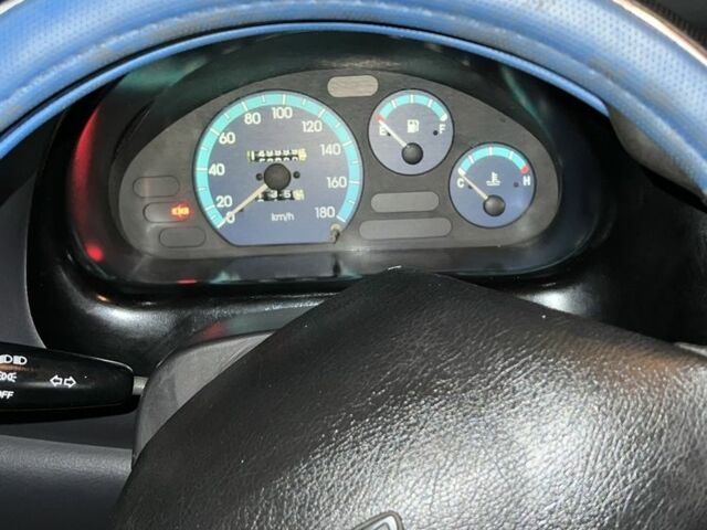 Желтый Дэу Матиз, объемом двигателя 0.8 л и пробегом 150 тыс. км за 1500 $, фото 7 на Automoto.ua