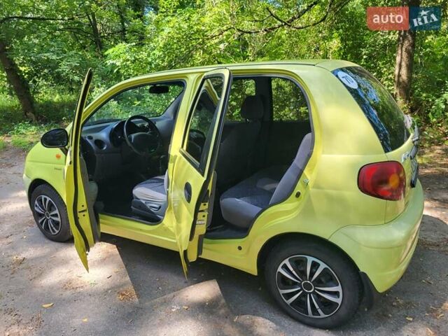 Жовтий Деу Матіз, об'ємом двигуна 0.8 л та пробігом 94 тис. км за 2200 $, фото 1 на Automoto.ua
