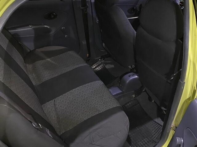 Желтый Дэу Матиз, объемом двигателя 0.8 л и пробегом 77 тыс. км за 2800 $, фото 10 на Automoto.ua