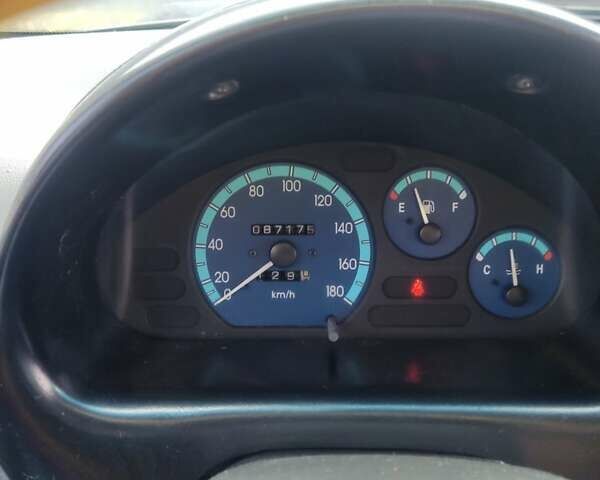 Желтый Дэу Матиз, объемом двигателя 0.8 л и пробегом 86 тыс. км за 2000 $, фото 10 на Automoto.ua