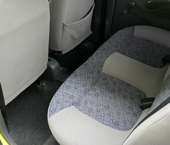 Жовтий Деу Матіз, об'ємом двигуна 0.8 л та пробігом 90 тис. км за 3100 $, фото 8 на Automoto.ua