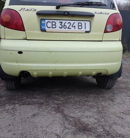 Желтый Дэу Матиз, объемом двигателя 0.8 л и пробегом 140 тыс. км за 1600 $, фото 4 на Automoto.ua