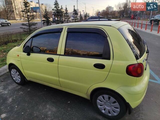 Желтый Дэу Матиз, объемом двигателя 0.8 л и пробегом 50 тыс. км за 2900 $, фото 2 на Automoto.ua