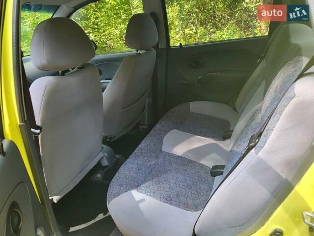 Жовтий Деу Матіз, об'ємом двигуна 0.8 л та пробігом 94 тис. км за 2200 $, фото 3 на Automoto.ua