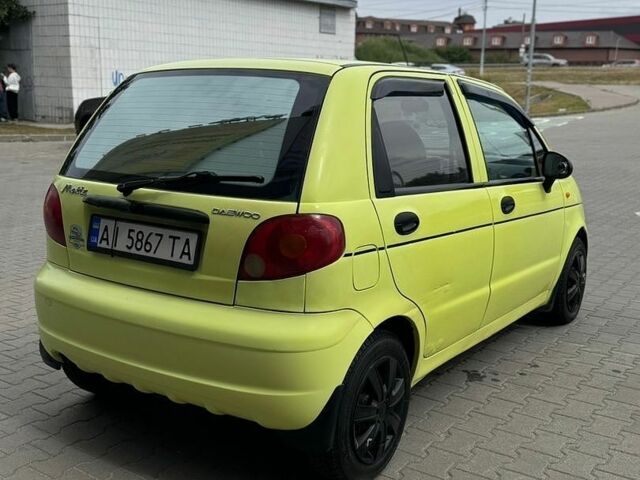 Желтый Дэу Матиз, объемом двигателя 0.8 л и пробегом 150 тыс. км за 2399 $, фото 6 на Automoto.ua