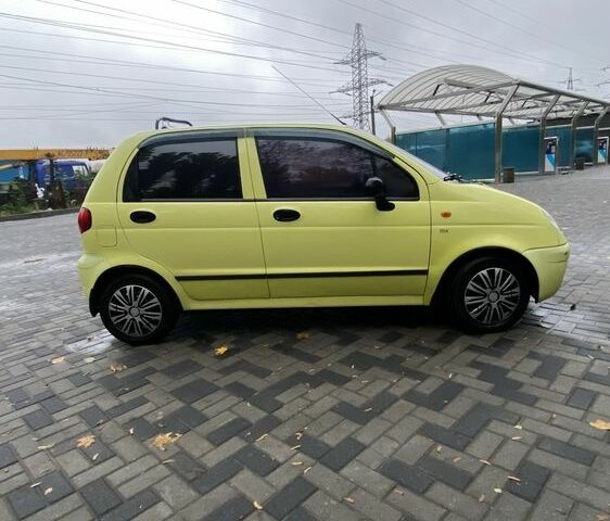 Жовтий Деу Матіз, об'ємом двигуна 0.8 л та пробігом 90 тис. км за 3100 $, фото 3 на Automoto.ua