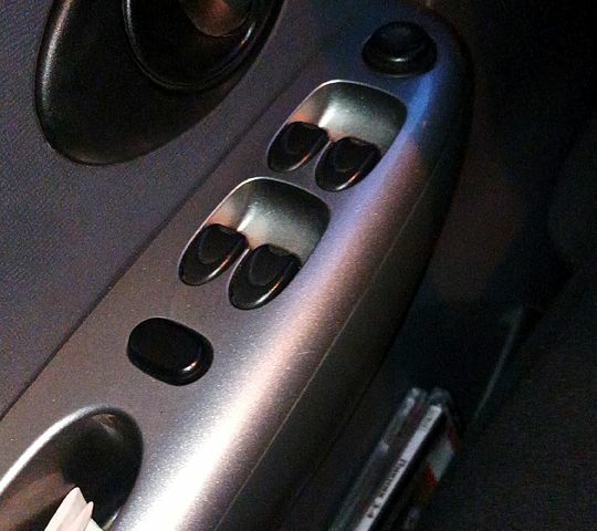 Желтый Дэу Матиз, объемом двигателя 1 л и пробегом 129 тыс. км за 2500 $, фото 4 на Automoto.ua