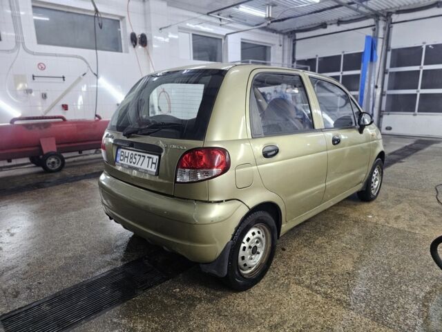 Желтый Дэу Матиз, объемом двигателя 0.8 л и пробегом 127 тыс. км за 1700 $, фото 2 на Automoto.ua