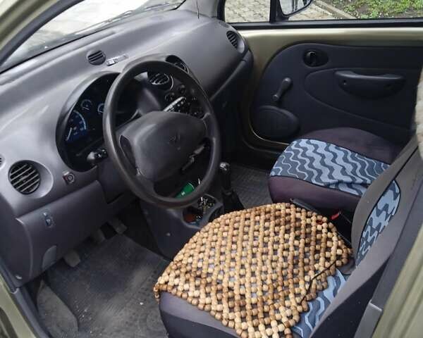 Желтый Дэу Матиз, объемом двигателя 0.8 л и пробегом 82 тыс. км за 2300 $, фото 1 на Automoto.ua