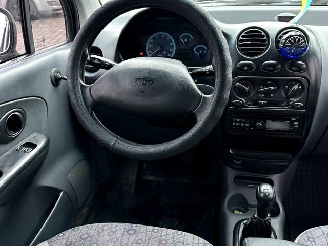 Желтый Дэу Матиз, объемом двигателя 0.9 л и пробегом 114 тыс. км за 2850 $, фото 8 на Automoto.ua