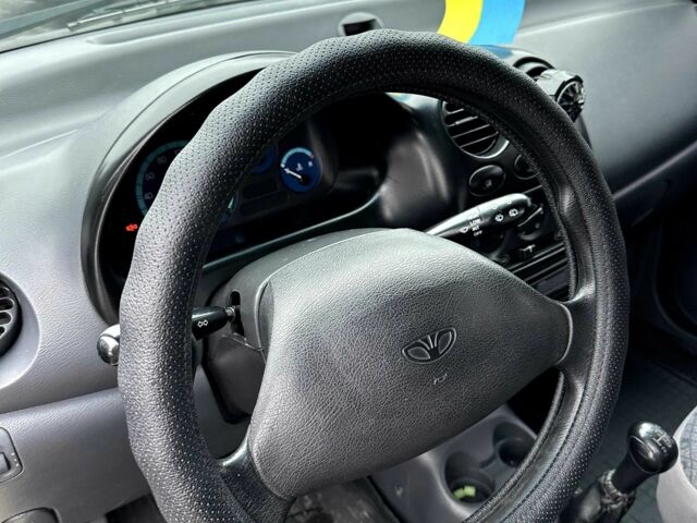 Желтый Дэу Матиз, объемом двигателя 0.9 л и пробегом 114 тыс. км за 2850 $, фото 3 на Automoto.ua