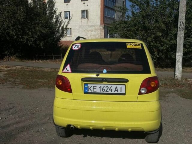 Желтый Дэу Матиз, объемом двигателя 0.8 л и пробегом 112 тыс. км за 1800 $, фото 5 на Automoto.ua
