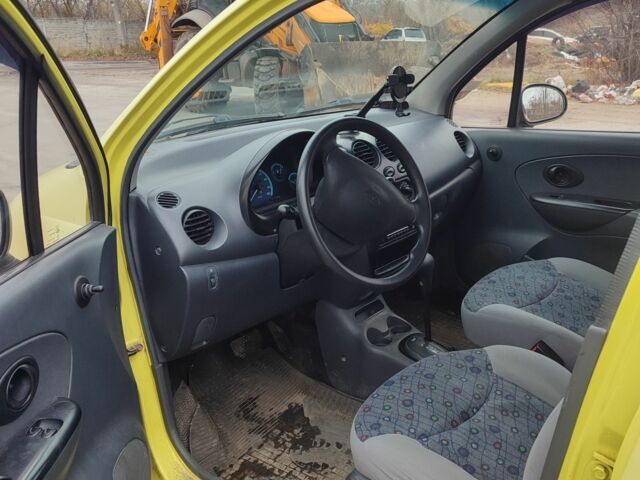 Жовтий Деу Матіз, об'ємом двигуна 0.8 л та пробігом 50 тис. км за 2600 $, фото 3 на Automoto.ua