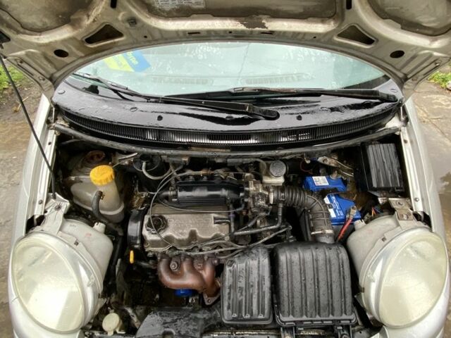 Дэу Матиз 2001 в Змиеве на Automoto.ua Серый Дэу Матиз, объемом двигателя 0.8 л и пробегом 267 тыс. км за 1150 $, фото 3 на Automoto.ua