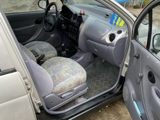 Дэу Матиз 2001 в Змиеве на Automoto.ua Серый Дэу Матиз, объемом двигателя 0.8 л и пробегом 267 тыс. км за 1150 $, фото 12 на Automoto.ua