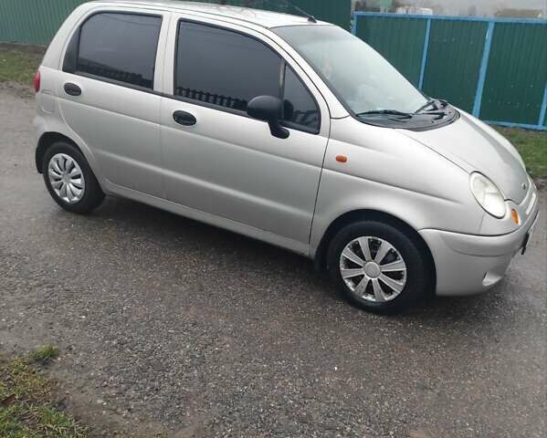 Серый Дэу Матиз, объемом двигателя 0.8 л и пробегом 108 тыс. км за 2400 $, фото 1 на Automoto.ua