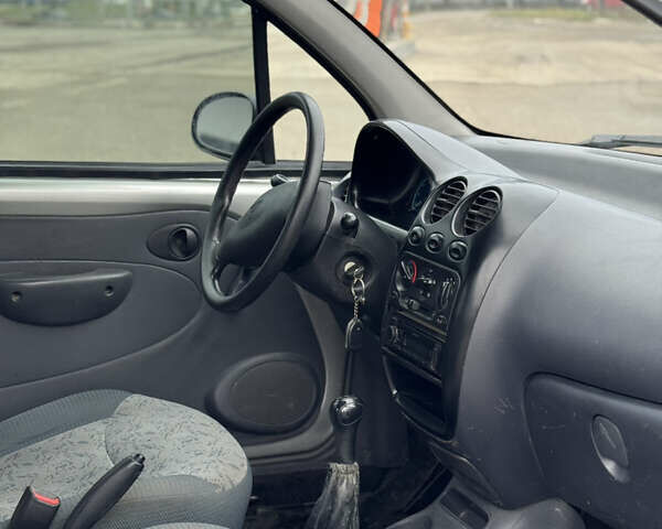 Серый Дэу Матиз, объемом двигателя 0.8 л и пробегом 100 тыс. км за 1150 $, фото 4 на Automoto.ua